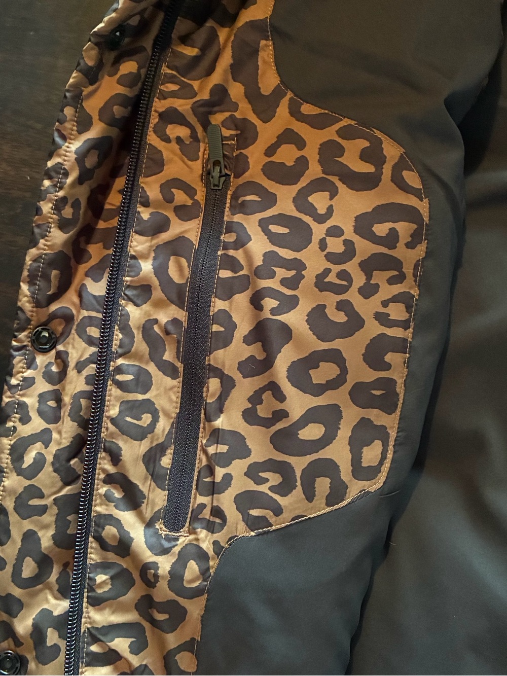 NWT Lululemon Wunder Puff Cropped Vest Leopard Khaki Size 10 - Picture 8 of 11